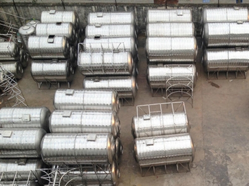 Stainless steel water tank manufacturers, accusing